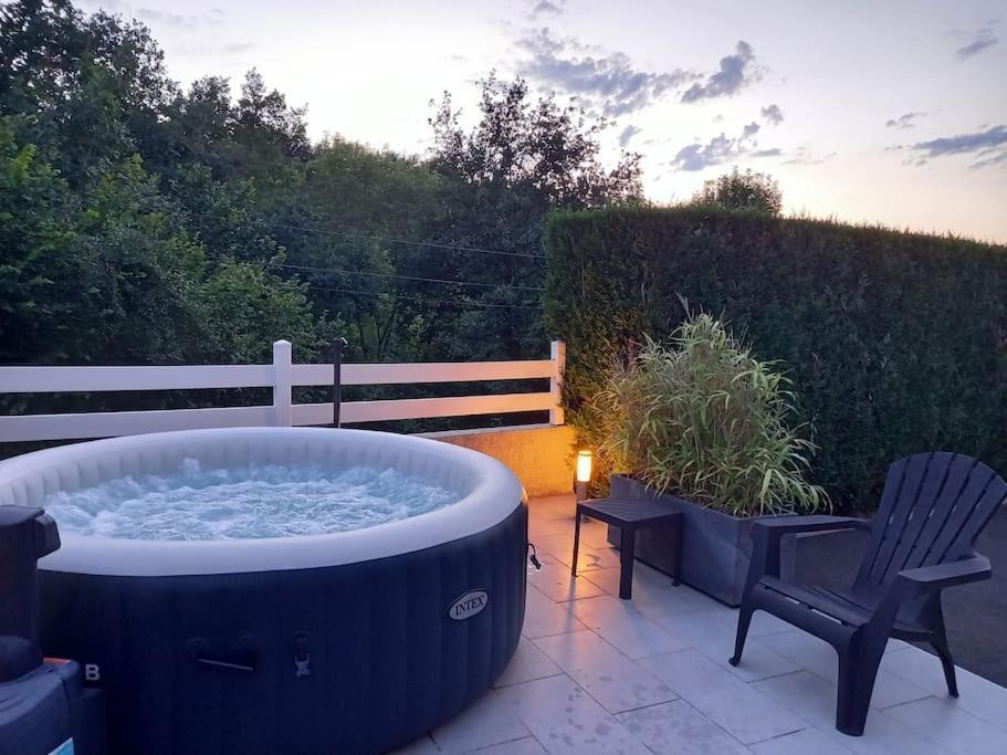 Appartement En Aveyron Aubin  外观 照片