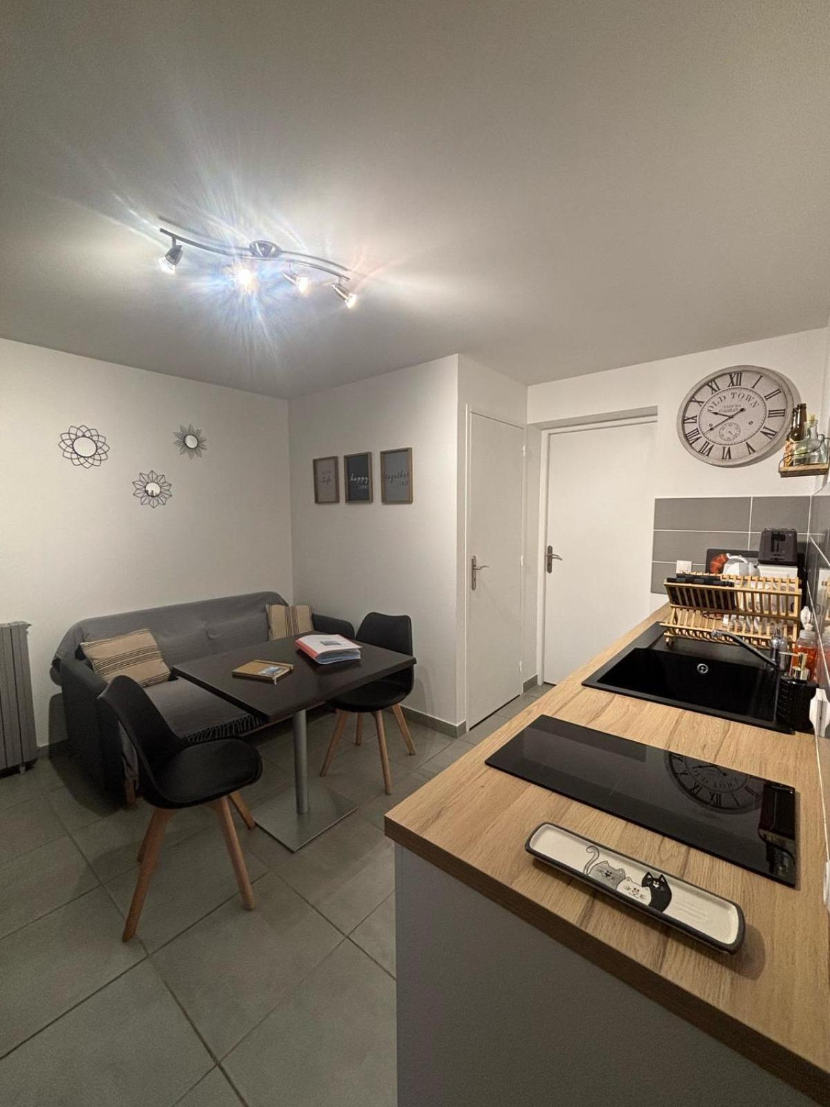 Appartement En Aveyron Aubin  外观 照片